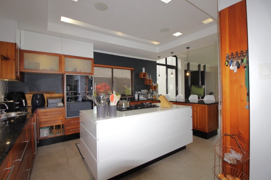 5 Bedroom Property for Sale in Humerail Eastern Cape